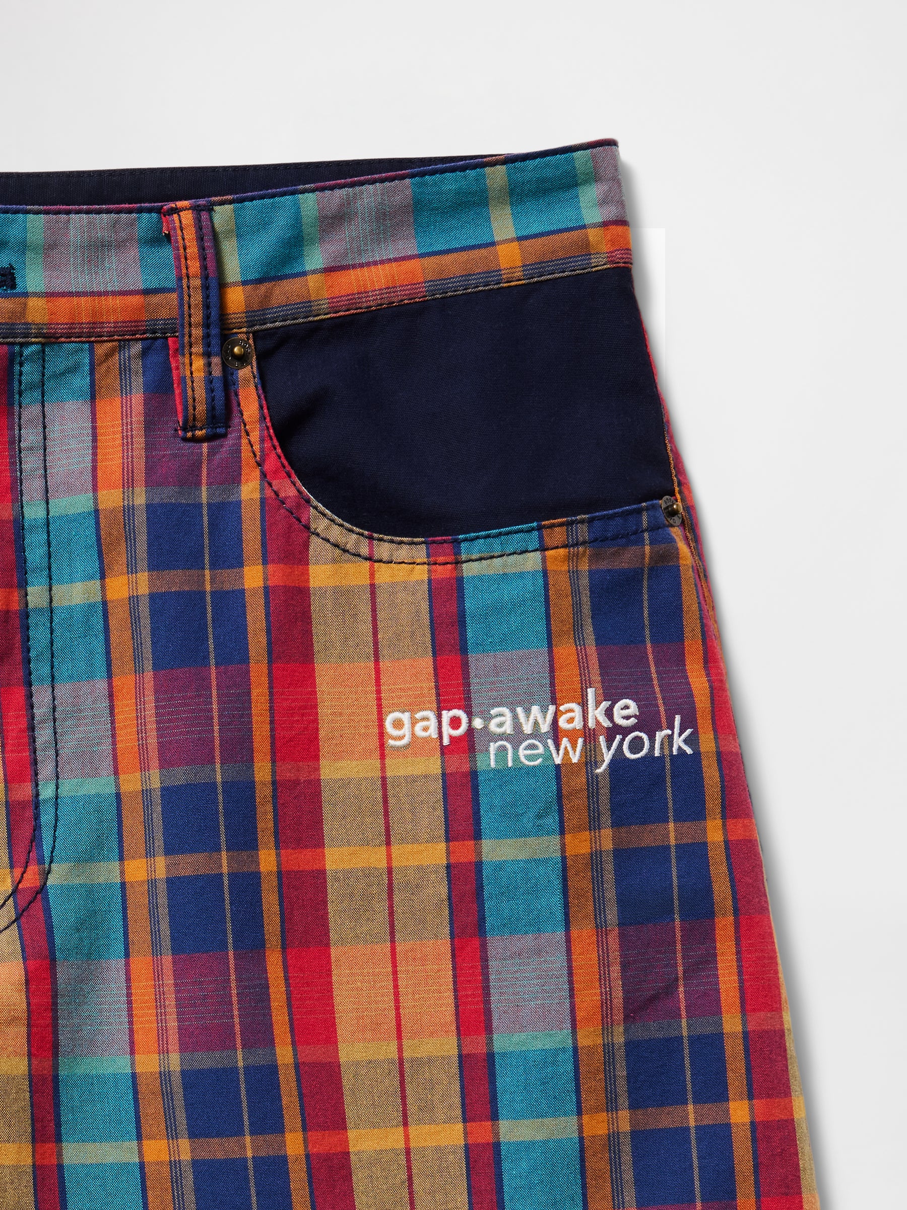 AWAKE x GAP PLAID SHORTS