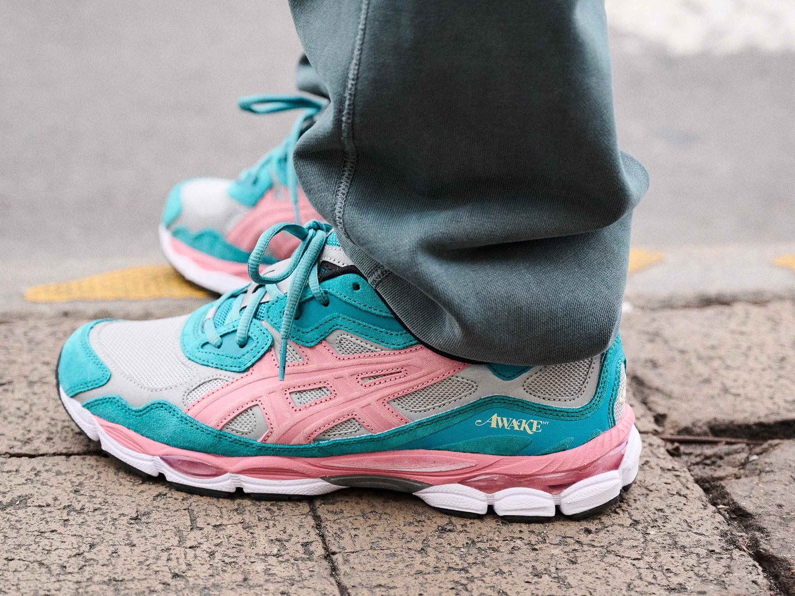 AWAKE NY / ASICS GEL-NYC