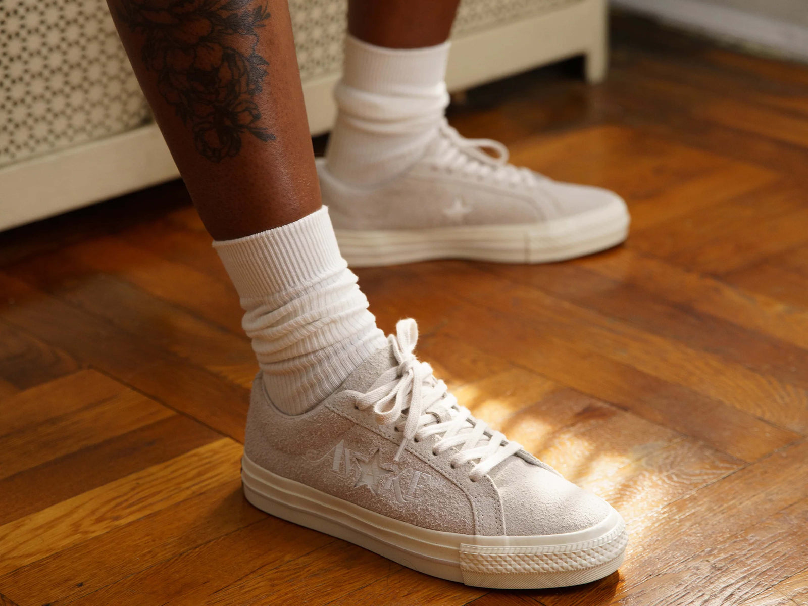 AWAKE NY / CONVERSE ONE STAR